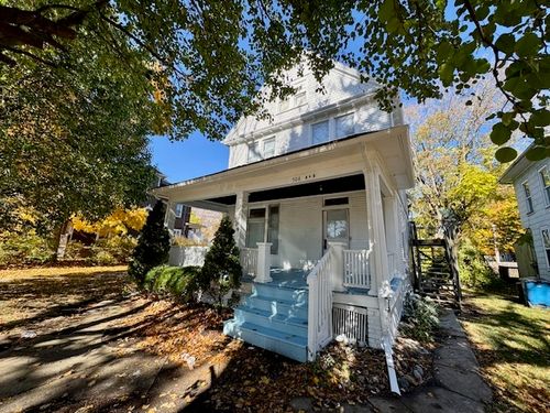 506 E Chestnut St, Bloomington, IL, 61701-3226 | Card Image