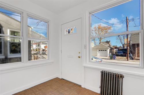 25 Gillmore St, East Elmhurst, NY, 11369-1619 | Card Image