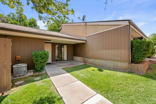 947 W Bloomington Dr S, St. George, UT, 84790-7552 | Card Image