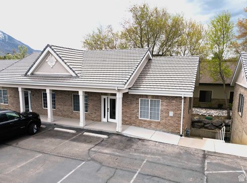 64 E Red Pine Dr, Alpine, UT, 84004-1557 | Card Image