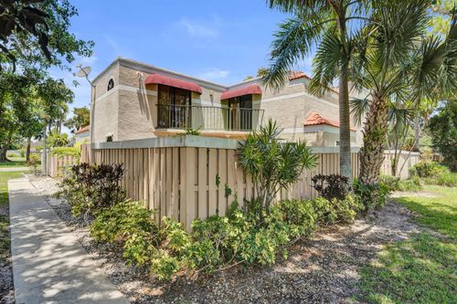 d-4260 Village Dr, Delray Beach, FL, 33445-2846 | Card Image