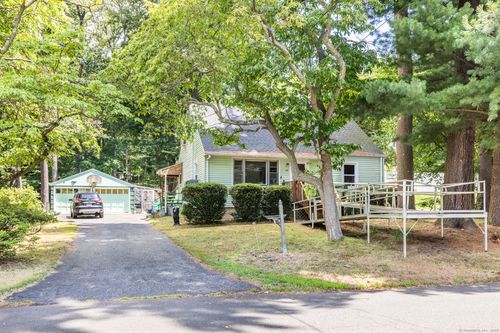 88 Old Black Rock Tpke, Fairfield, CT, 06824-7222 | Card Image