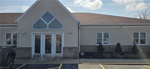 1004 Vivian Dr, Grafton, OH, 44044-1250 | Card Image