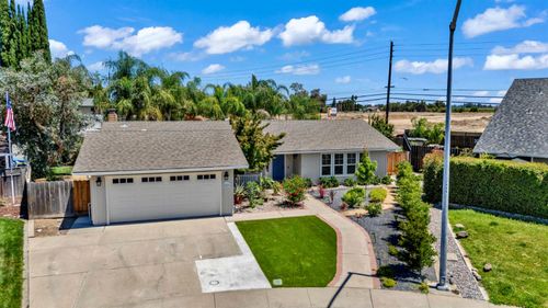 2121 Eastwood Court, Modesto, CA, 95355 | Card Image