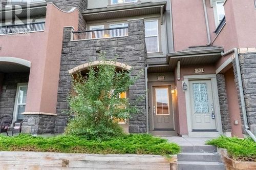 22 Quarry Lane Se, Calgary, AB, T2C5N4 | Card Image