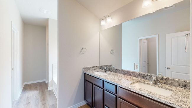 176 Creekfall Rd, House other with 4 bedrooms, 3 bathrooms and 2 parking in Burnet TX | Image 15