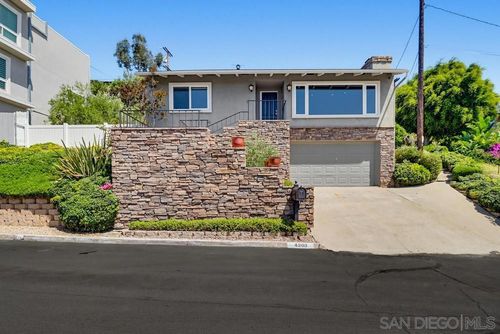 4303 Canterbury Dr, La Mesa, CA, 91941-7801 | Card Image