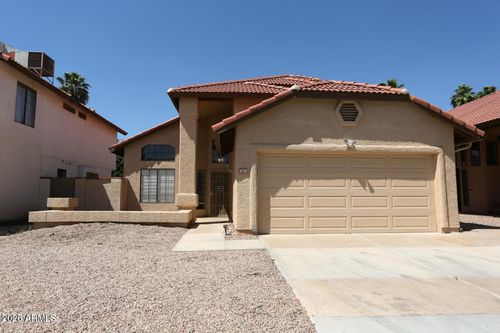 924 E Manor Dr, Chandler, AZ, 85225-8498 | Card Image