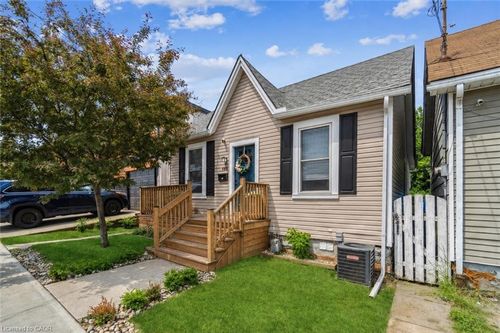491 Ferguson Ave N, Hamilton, ON, L8L4Z4 | Card Image