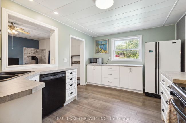 13 Victoria St, House other with 5 bedrooms, 3 bathrooms and 4 parking in Port Burwell ON | Image 15