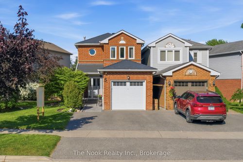 5 Teddington Cres, Whitby, ON, L1R1S4 | Card Image