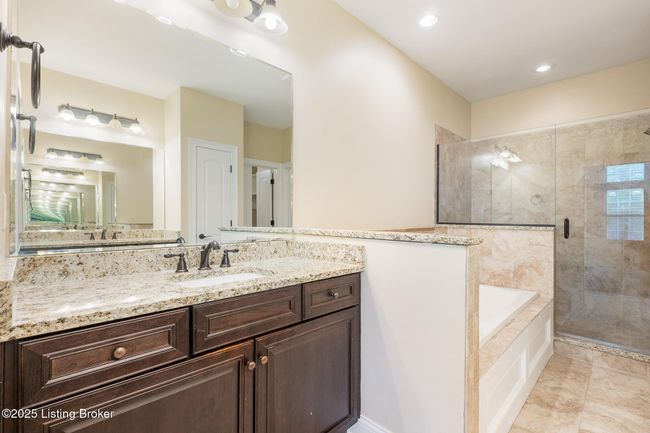 4103 Hayden Kyle Ct, Condo with 4 bedrooms, 4 bathrooms and null parking in Prospect KY | Image 24