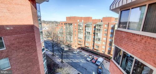 811-1001 N Vermont St, ARLINGTON, VA, 22201-4767 | Card Image
