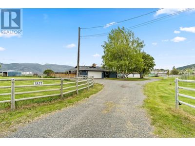 1922 Gardiner Rd, House other with 3 bedrooms, 3 bathrooms and 2 parking in Kamloops BC | Image 1