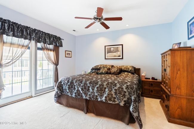 147 Pine Needle Dr, House other with 4 bedrooms, 4 bathrooms and 5 parking in Hampstead NC | Image 32