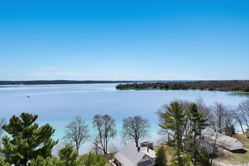 879 Millers Park, Elk Rapids, MI, 49629-9704 | Card Image