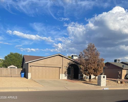 18029 N 37th Ave, Glendale, AZ, 85308-2804 | Card Image