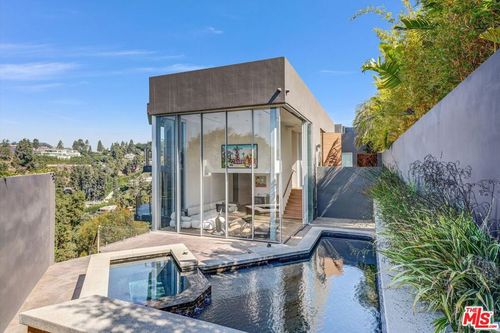 9400 Readcrest Dr, Beverly Hills, CA, 90210-2552 | Card Image