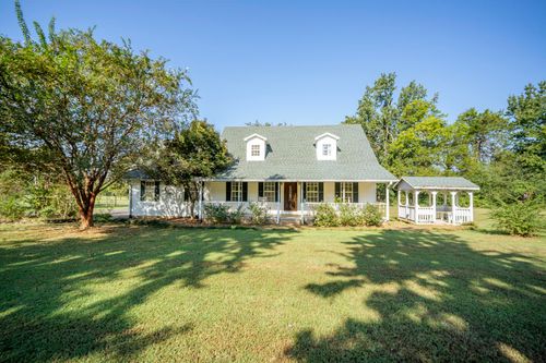 105 Katherine Ln, Savannah, TN, 38372-7675 | Card Image