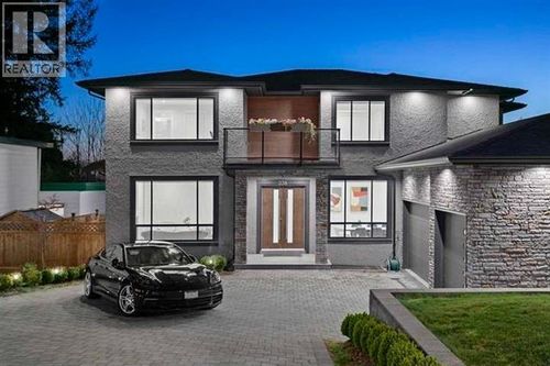 338 Mundy St, Coquitlam, BC, V3K5M4 | Card Image