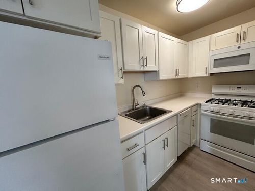 4m-34 Prospect Ave, Norwalk, CT, 06850-3703 | Card Image