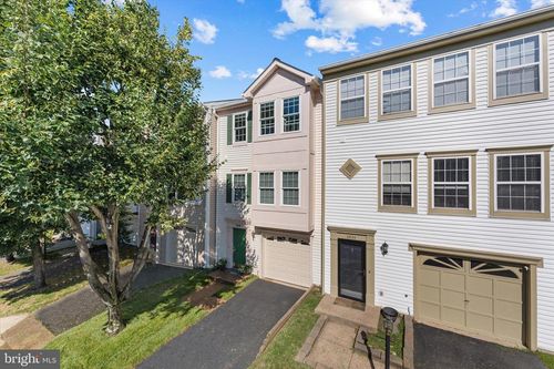 6836 General Lafayette Way, GAINESVILLE, VA, 20155-1427 | Card Image