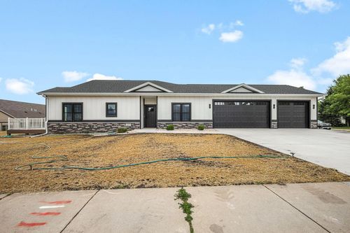 638 Sunset &Amp; 217 Dale Drive, Lodi, WI, 53555 | Card Image