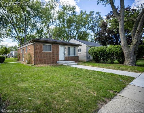 9001 Fremont St, Livonia, MI, 48150-4007 | Card Image