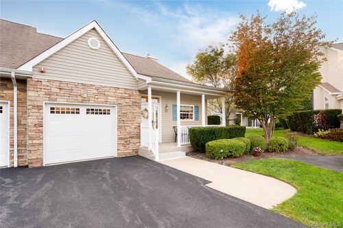 28-28 Rose Ln, Brookhaven, NY, 11719-9641 | Card Image