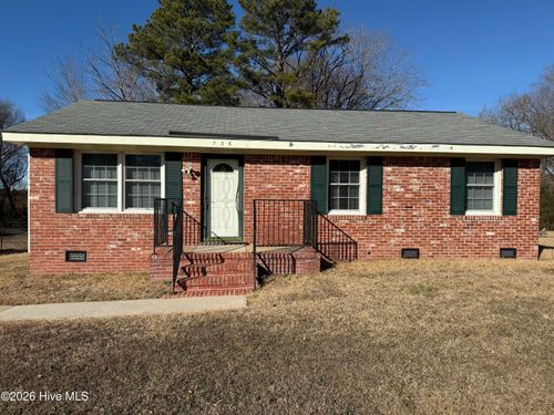 736 Lincoln Dr, Rocky Mount, NC, 27801-7422 | Card Image