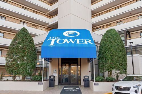 apt-j1-100 Ocean Creek Dr, Myrtle Beach, SC, 29572-5751 | Card Image