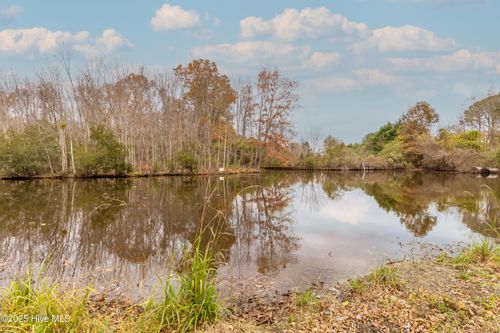 100 Rockfish St, Edenton, NC, 27932-9685 | Card Image