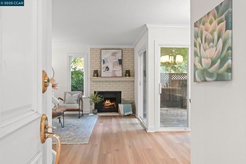 300 Garden Creek Pl, Danville, CA, 94526-1725 | Card Image