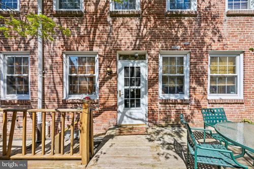 337r-335-337R Poplar St, PHILADELPHIA, PA, 19123-2227 | Card Image