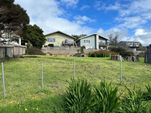 751 Sierra St, Moss Beach, CA, 94038 | Card Image