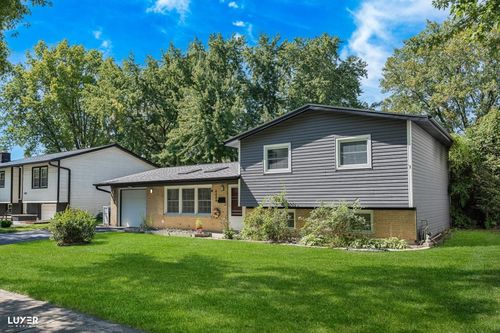 6908 Orchard Ln, Hanover Park, IL, 60133-6426 | Card Image