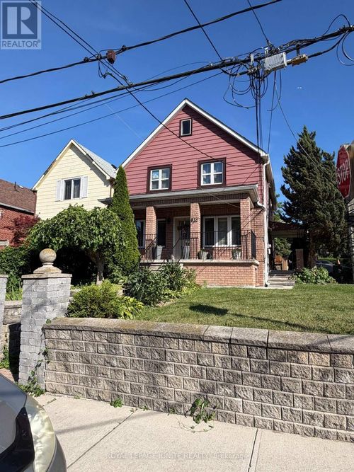 35 Hillary Ave, Toronto, ON, M6N2B9 | Card Image