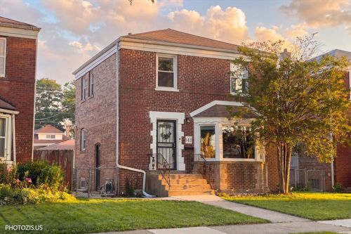 148 Linden Ave, Bellwood, IL, 60104-1237 | Card Image