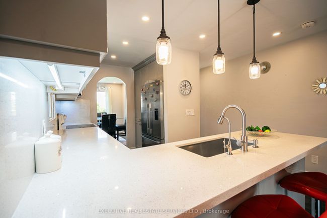 4 Simmons Blvd, House other with 5 bedrooms, 4 bathrooms and 3 parking in Brampton ON | Image 14