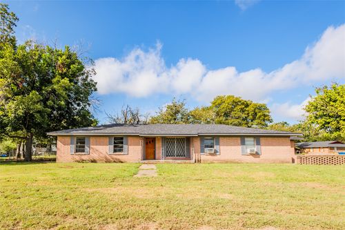 307 W Mesquite, Malone, TX, 76660-3010 | Card Image