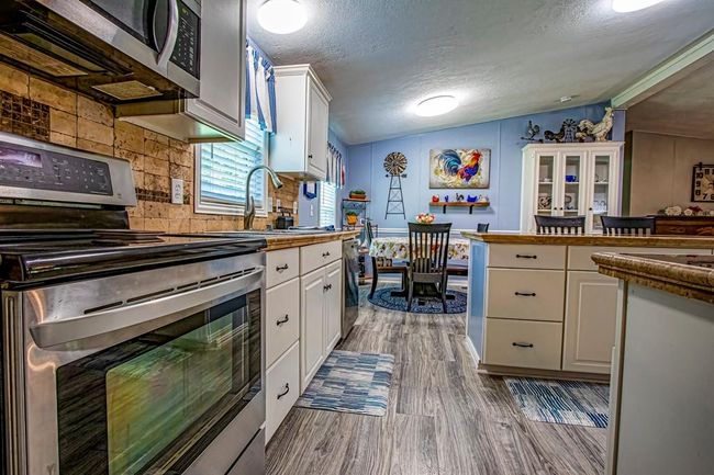 142 Hounds Chase Dr, House other with 3 bedrooms, 2 bathrooms and 2 parking in Trinity TX | Image 10