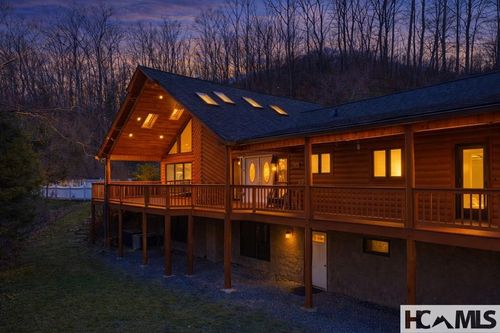 112 Hawks Nest Rdg, Cullowhee, NC, 28723-6721 | Card Image