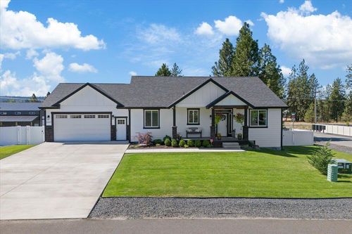 60837 Westview Dr, Nine Mile Falls, WA, 99026-5121 | Card Image