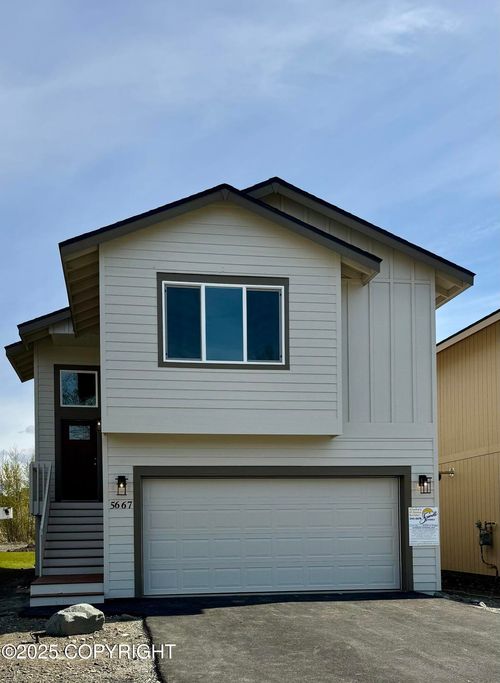 5991 Takotna Loop, Anchorage, AK, 99504-4895 | Card Image