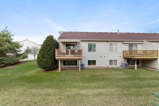 Another view of back of the house | Image 23