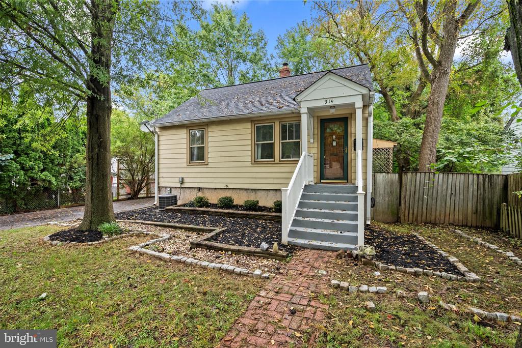 Grandin Ave, Rockville, MD 20850