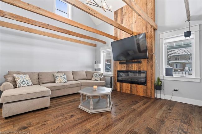 210 King St E, House other with 3 bedrooms, 2 bathrooms and 2 parking in Atwood ON | Image 10