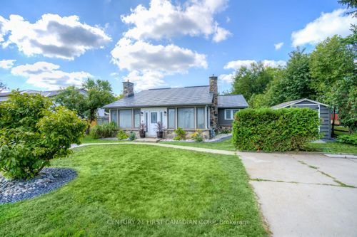 7583 Biddulph St, Port Franks, ON, N0M2L0 | Card Image