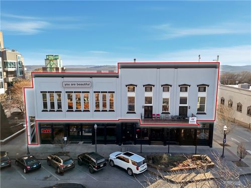300a-21 W Mountain St, Fayetteville, AR, 72701-6077 | Card Image