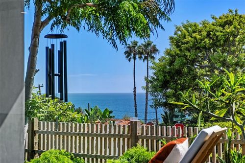 290 Ledroit St, Laguna Beach, CA, 92651-1354 | Card Image